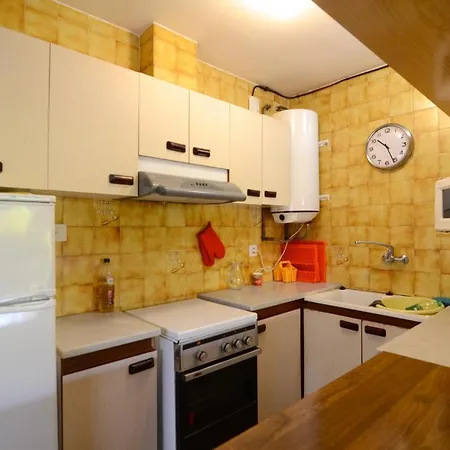Estany I Pb-2 Apartment *